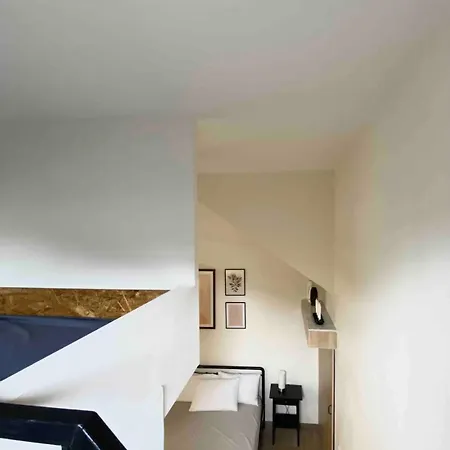 Kallisto's , 30m From The Sea , ניאה פלאגיה